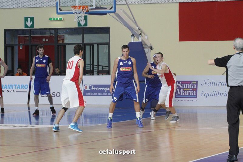 110918 basket 099_tn.jpg